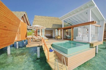 独創的なプール水上ヴィラ